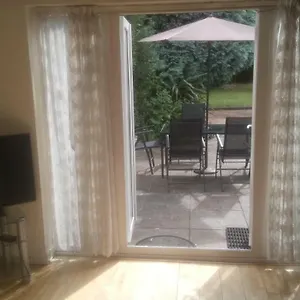 Homestay Studio Annex With Private Entrance In And Christchurch Area, Bournemouth